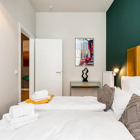Luxurioeses Designer Apartment Mit 3 Schlafzimmern Berlin Exterior photo