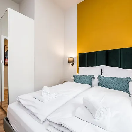 Luxurioeses Designer Apartment Mit 3 Schlafzimmern Berlin Exterior photo