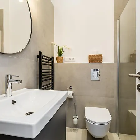 Luxurioeses Designer Apartment Mit 3 Schlafzimmern Berlin Exterior photo